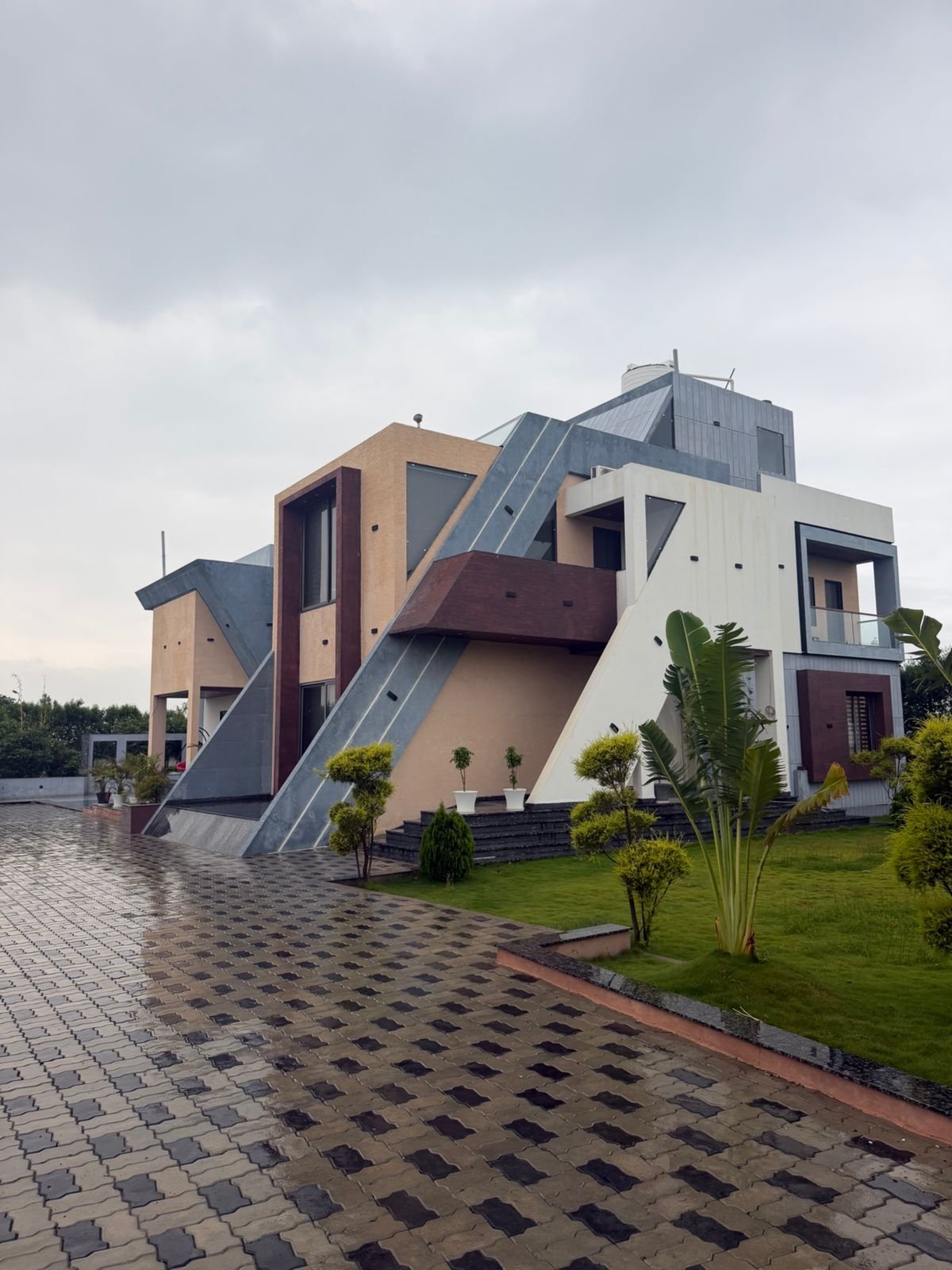 Gruham Farms & Resorts