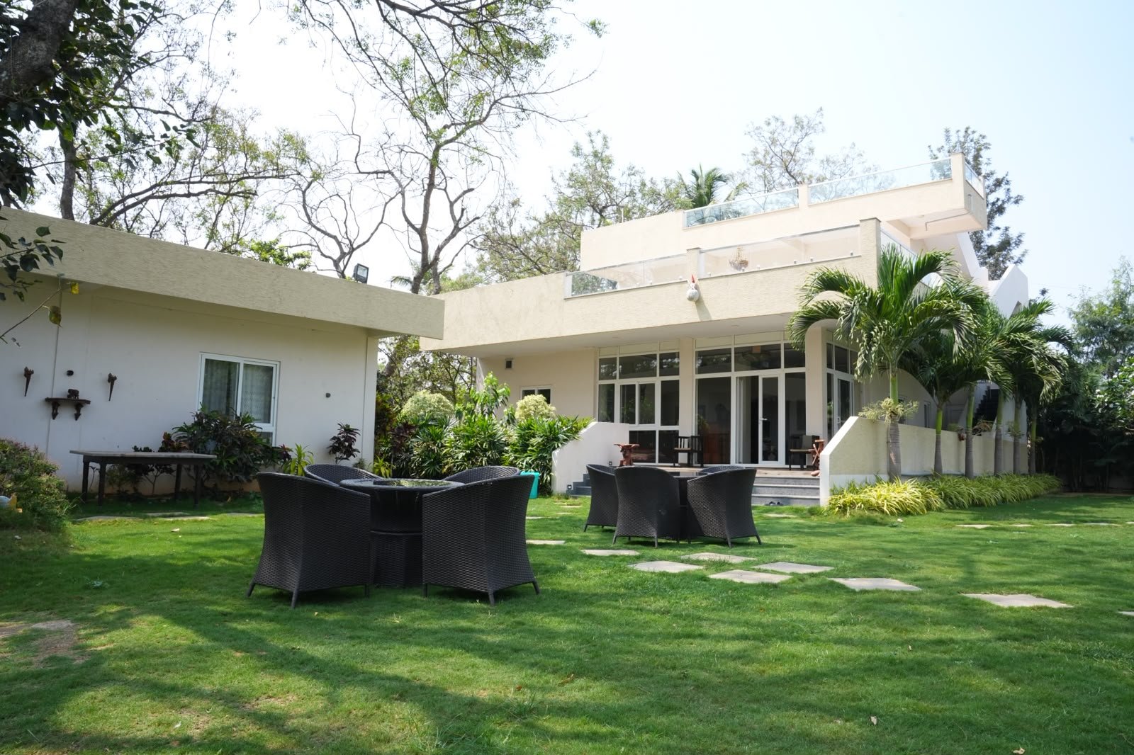 THE NEEM TREE FARMHOUSE